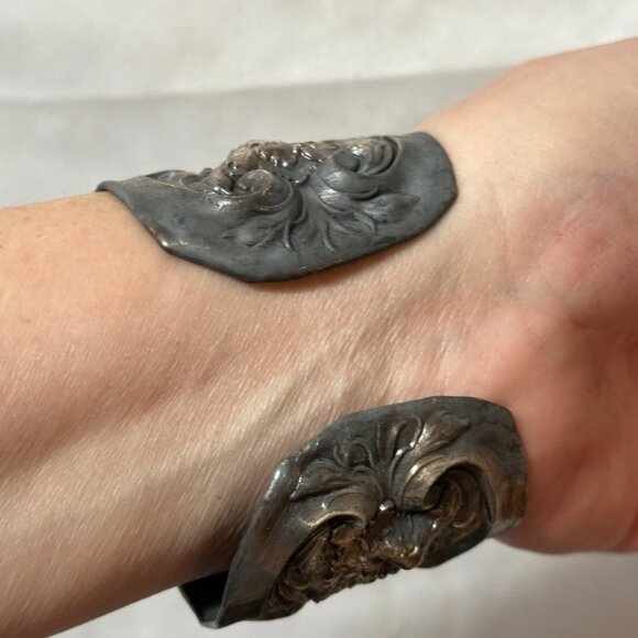 Jezlaine Cat Sterling Silver 925 Cuff Bracelet Victorian Floral Wallace Fish - Picture 7 of 7